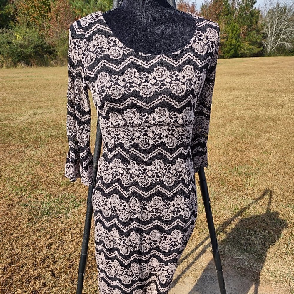 Chris McLaughlin Black & Taupe Lace Dress, Lined, Size 6.